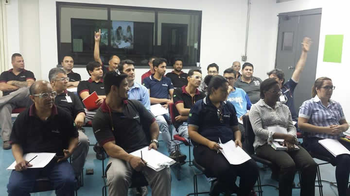 Alunos no Workshop Suas Contas em Dia